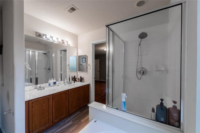 Building Photo - 2034 Eddlewood Ct