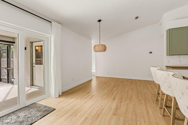 Building Photo - 1017 Homewood Ave