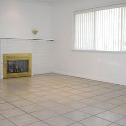 Building Photo - 11111 SW 78th Ct