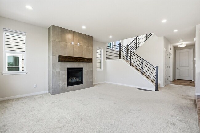 Building Photo - 137 Mohawk Cir