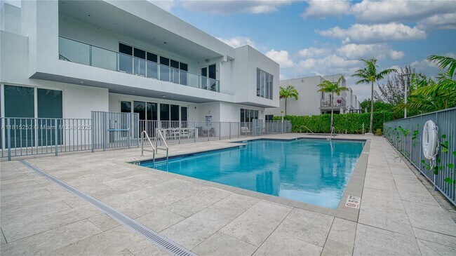 Building Photo - 10360 NW 68th Terrace