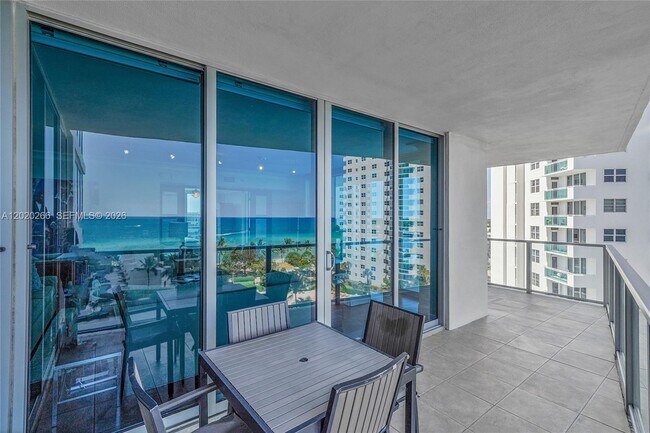 Building Photo - 3101 S Ocean Dr