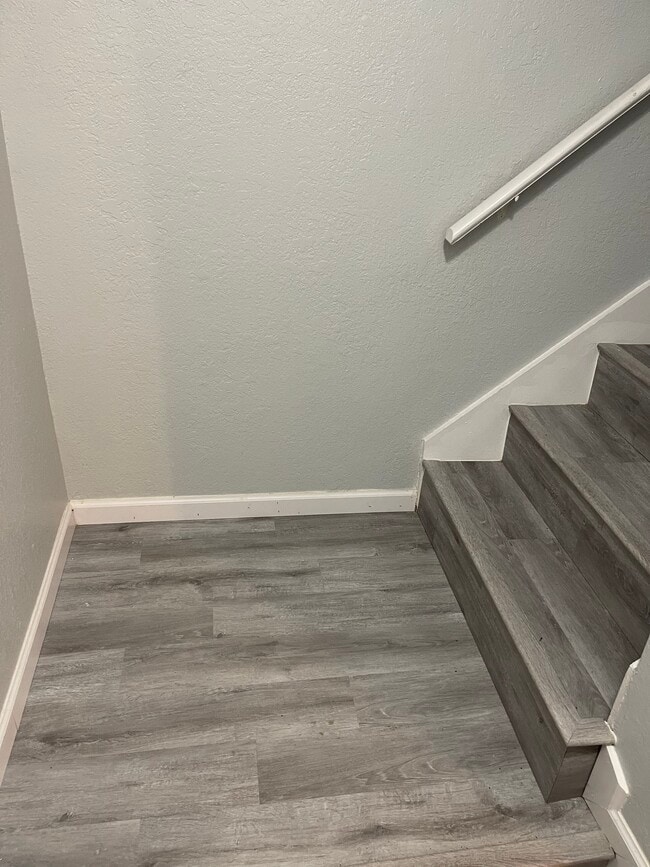 Building Photo - 2332 Sherry St