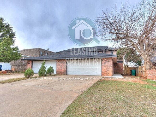 Building Photo - Spacious Updated 3 Bed 2 bath Home