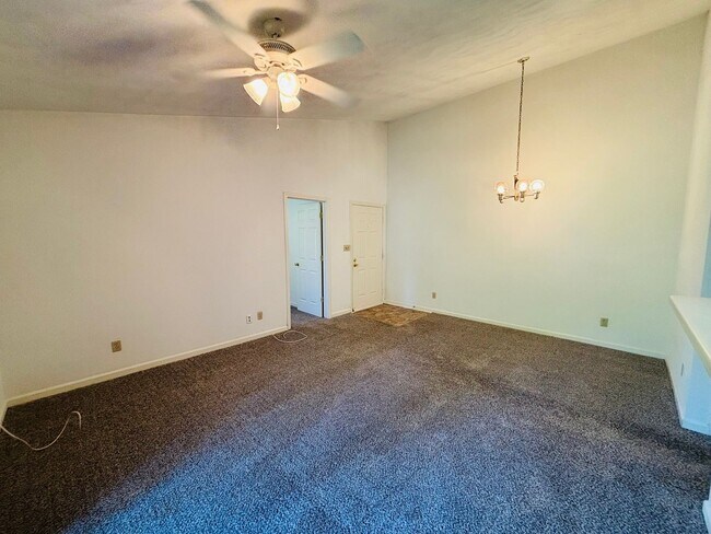 Building Photo - 401 Berryfield Ln