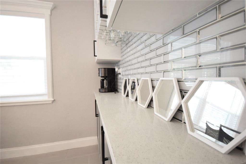 Building Photo - 658 64th Ave S