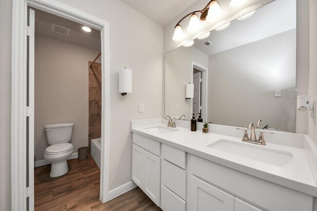 Building Photo - 5312 Cascade Ct