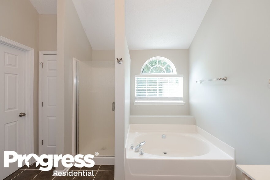 Building Photo - 529 Leslie Ann Ct