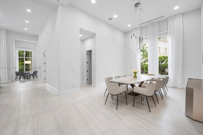 Building Photo - 3912 Island Estates Dr