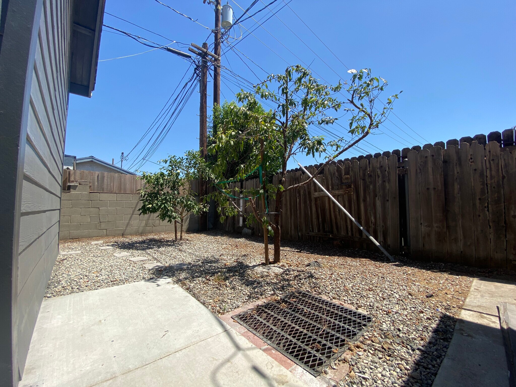 Building Photo - 1714 N Lincoln St