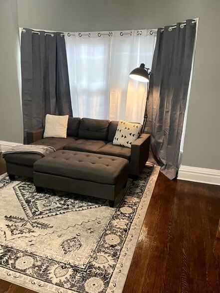 Living Room - 404 W Clinton St