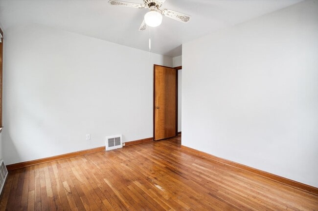 Building Photo - 20700 Goller Ave
