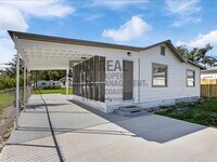 Building Photo - 8025 Roy Dr