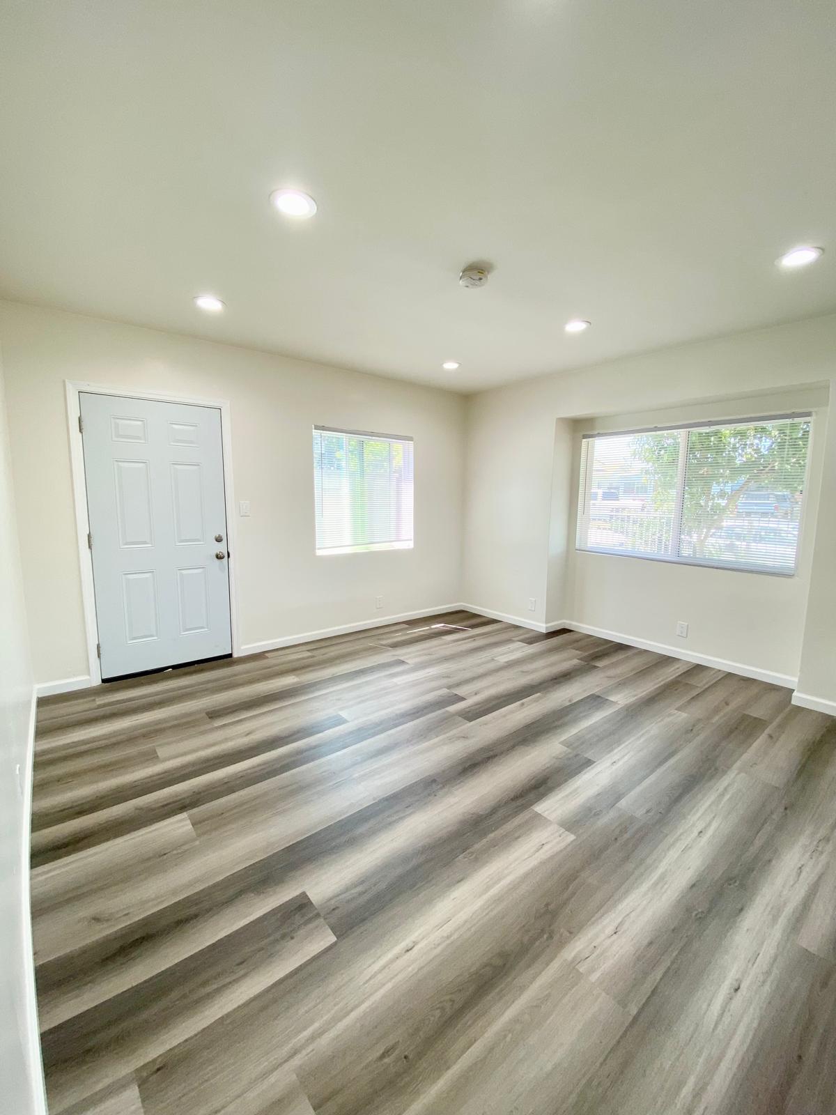 Building Photo - 1036 E O St