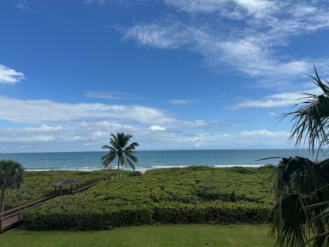 Building Photo - 3200 N Hwy A1A