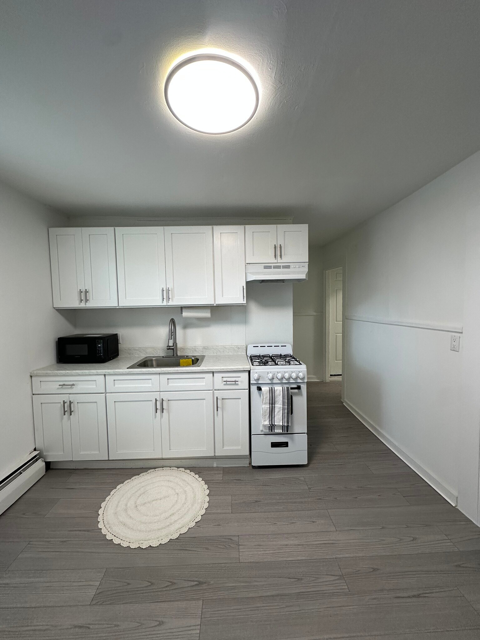 Building Photo - 176 Pearl St