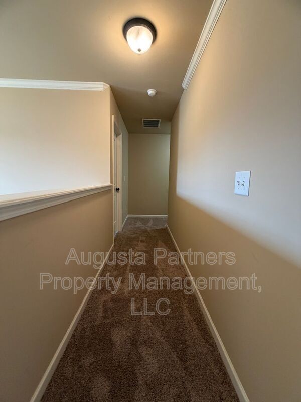 Building Photo - 3012 Burgess St