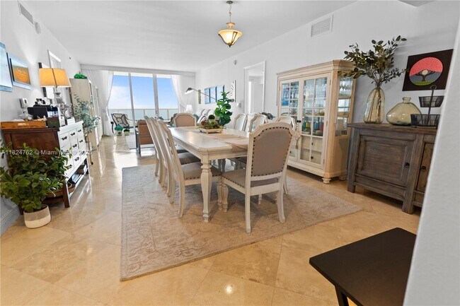 Building Photo - 1800 S Ocean Dr