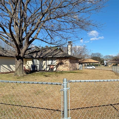 Building Photo - 1122 Pyramid Dr