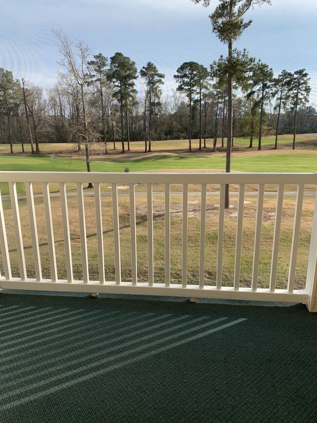 Building Photo - 3rd Floor 2 Bedroom Condo with a Golf Course View