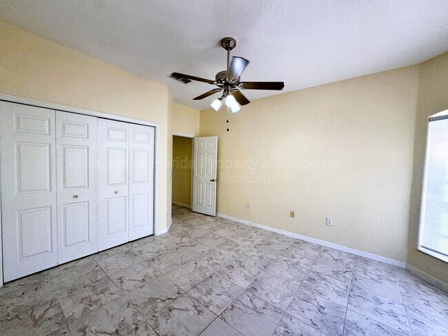 Building Photo - 140 Moss Ln