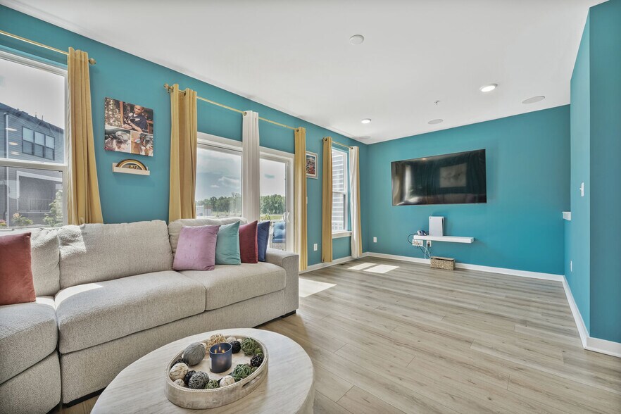 Building Photo - 16117 Gwynn Brook Way