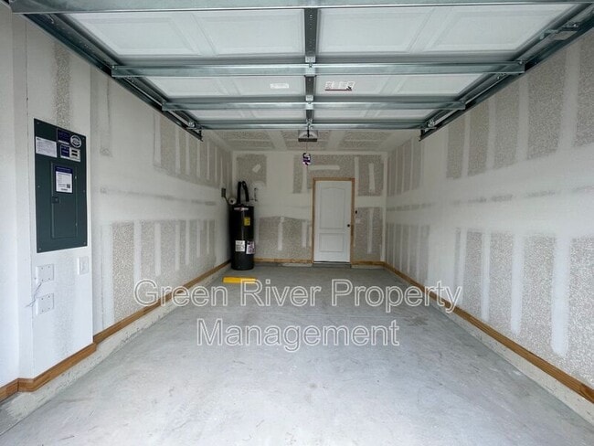 Building Photo - 83 Tidal Bch Ave
