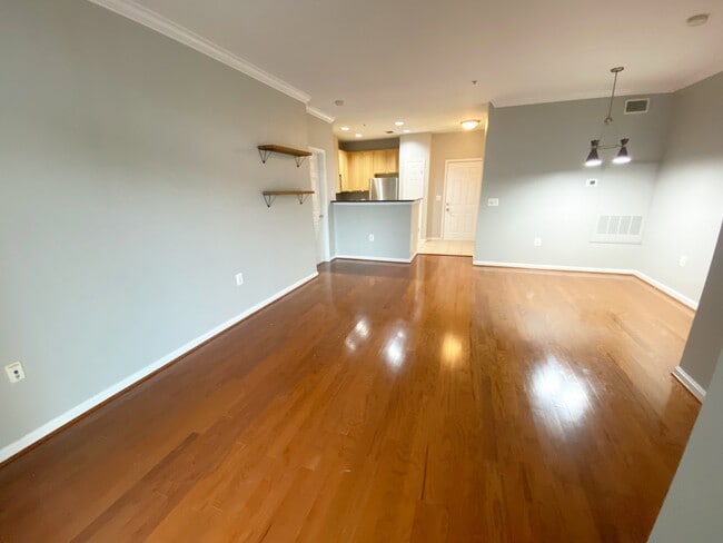 Building Photo - 2465 Army Navy Dr