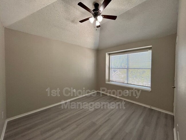 Building Photo - 4805 Misty Ridge Dr