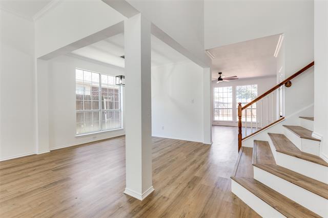 Building Photo - 4705 Sabine St