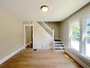 Building Photo - 1555 Barth Ave