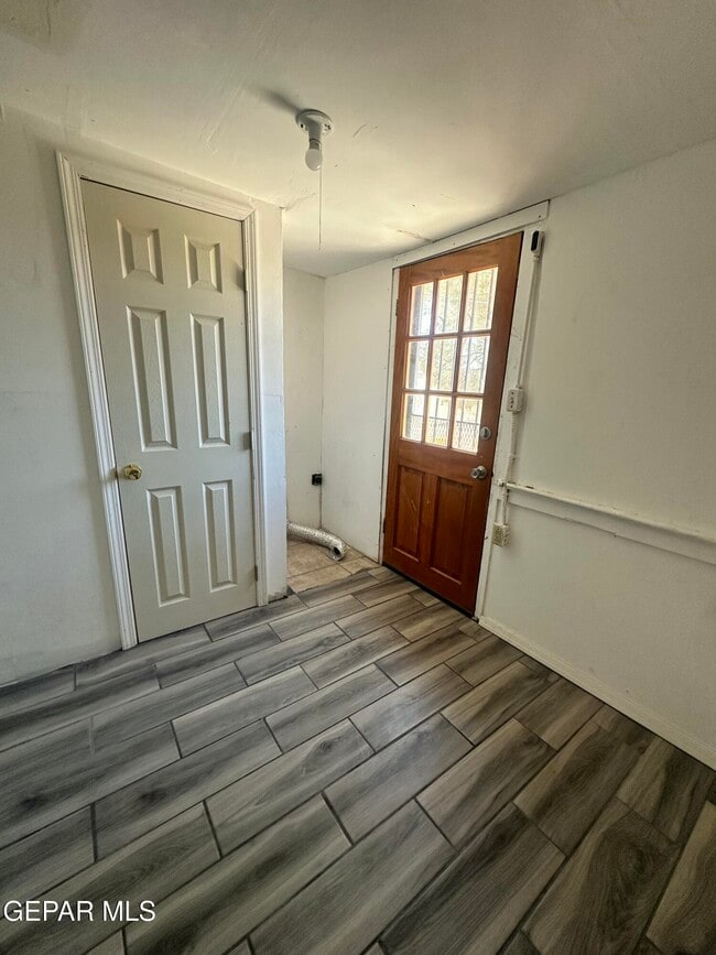 Building Photo - 3012 Altura Ave