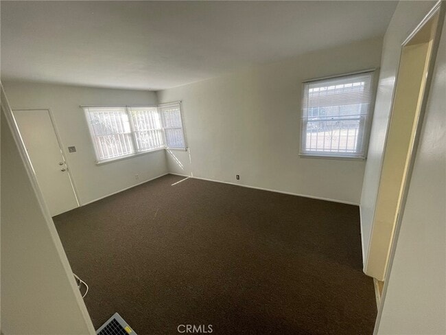 Building Photo - 2723 S Fremont Ave