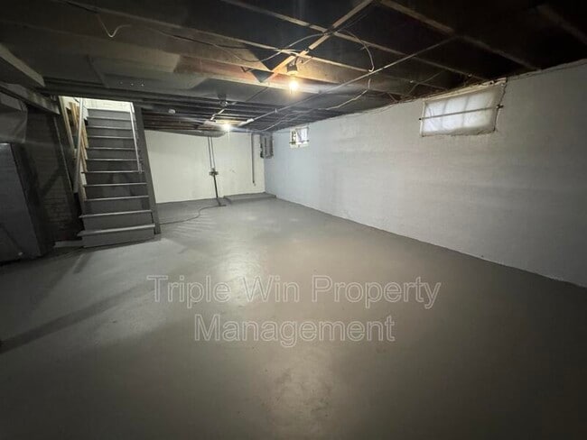 Building Photo - 424 Abston St