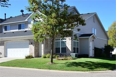 Primary Photo - Modern & Bright 2BR/2BA Townhome in Eden P...