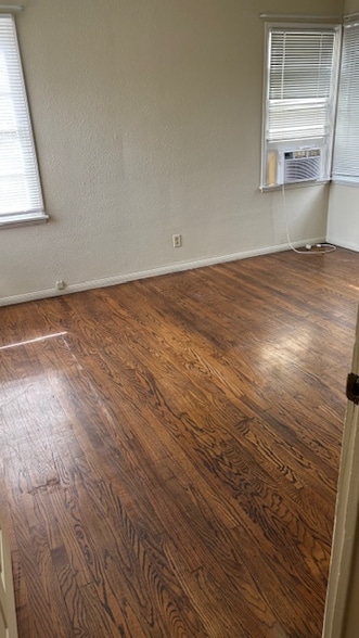 Building Photo - 2030 E Washington Blvd