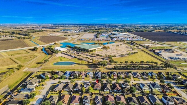 Building Photo - 1118 Desert Palms Ln