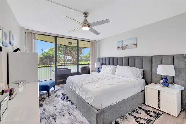 Building Photo - 899 Jeffery St