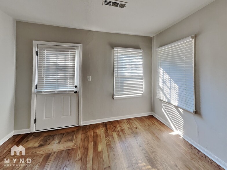 Building Photo - 1319 Campbellton Rd SW