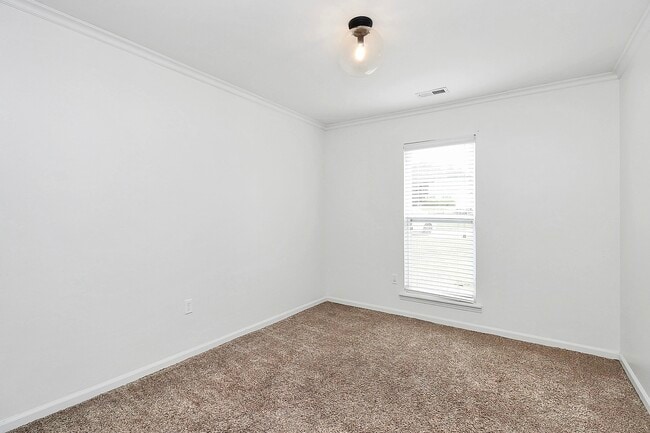 Building Photo - 14034 Eden Ct