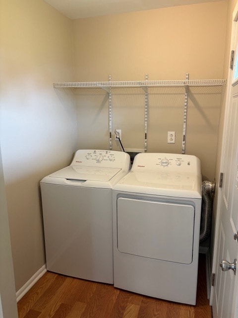 Building Photo - 713 Essex Ave