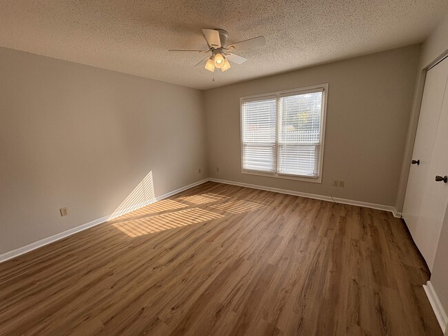 Building Photo - 1346 Terrace St