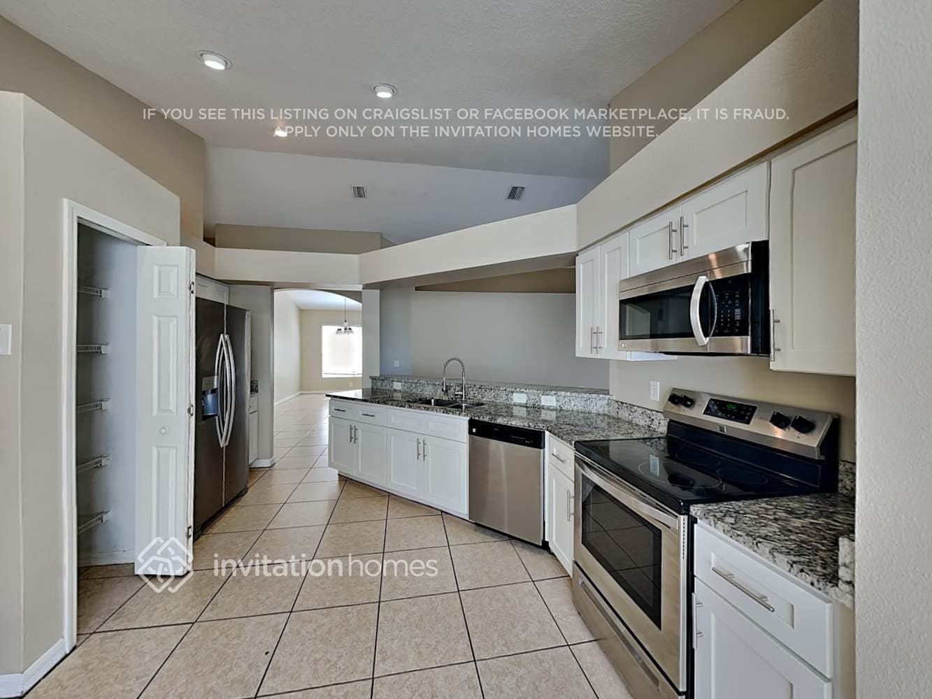 Building Photo - 10050 Creek Bluff Dr