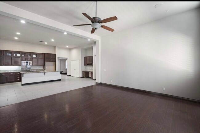 Building Photo - 41190 Corte Alto Collina