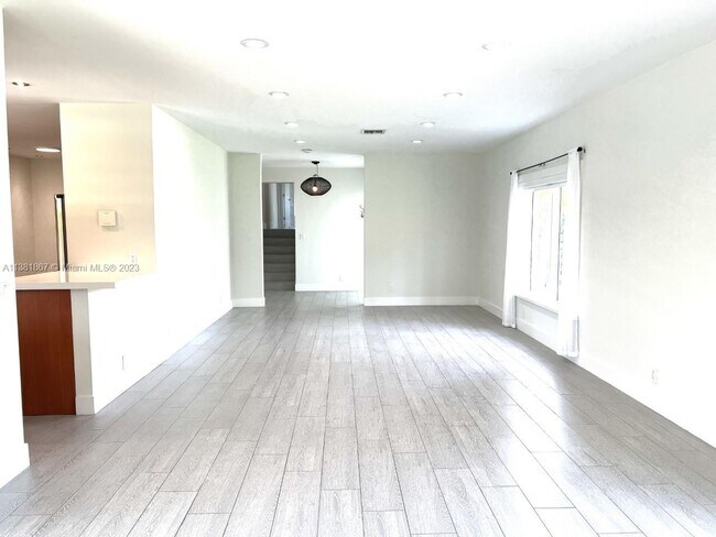 Building Photo - 7720 SW 147th Terrace