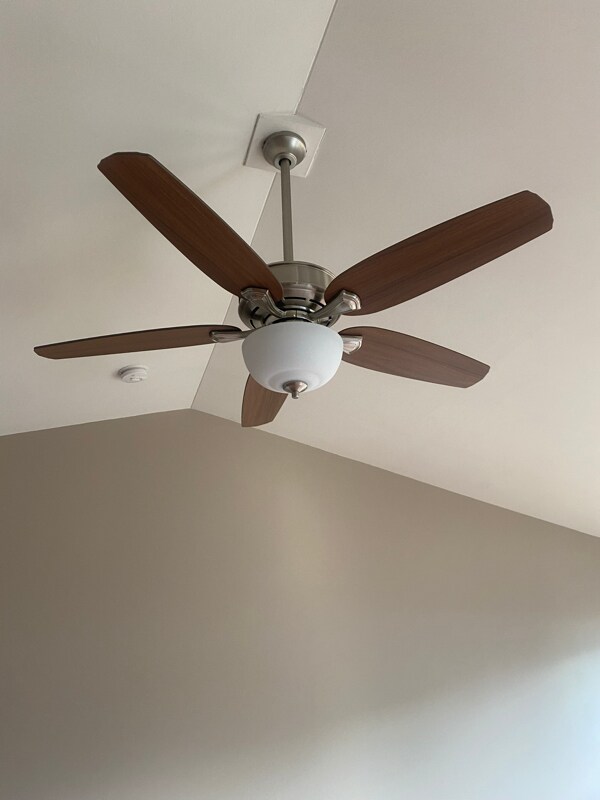 Building Photo - 1834 Iron Mountain Dr