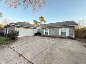 Building Photo - 15307 Pebble Lake Dr
