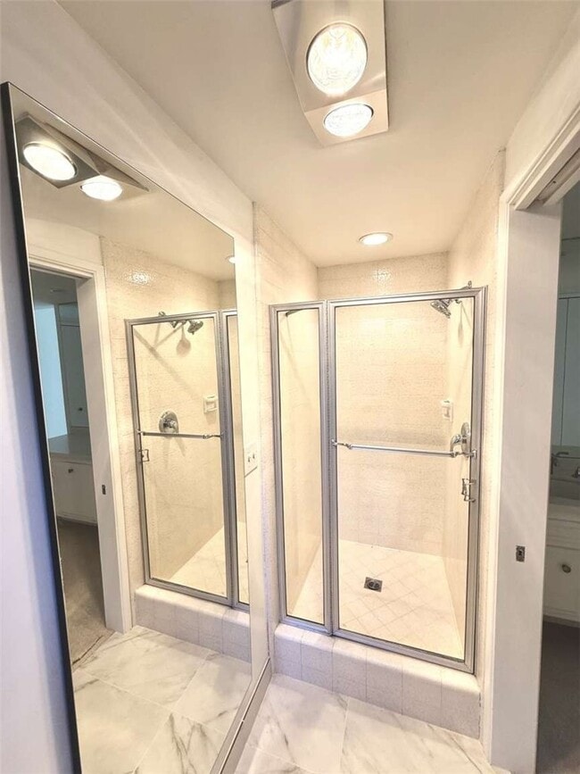 Building Photo - 490 Starlight Crest Dr