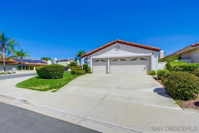 Building Photo - 11742 Avenida Sivrita