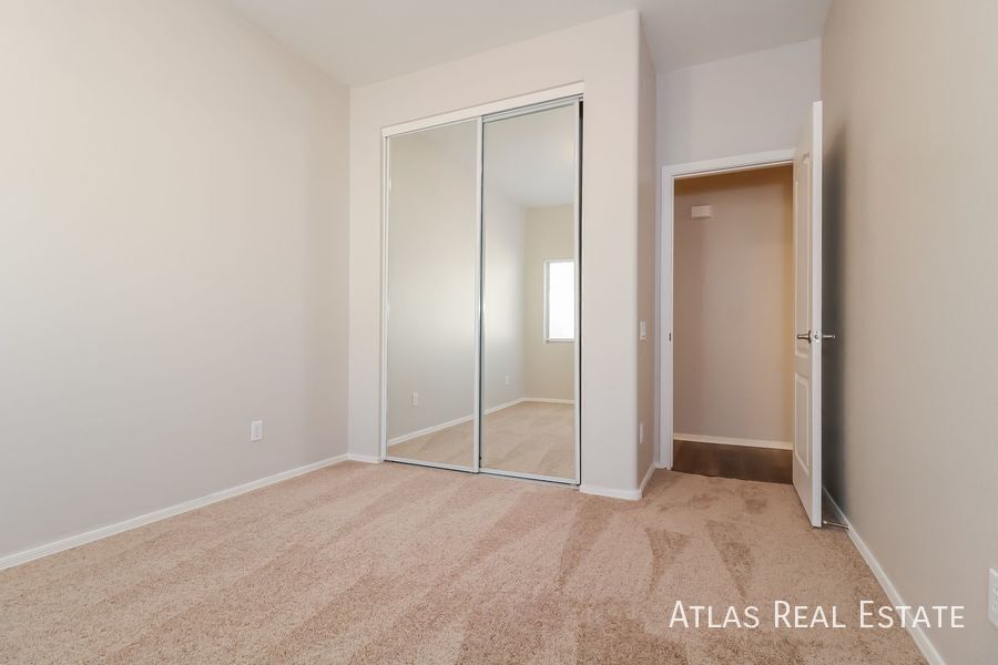 Building Photo - 17136 W Desert Ln